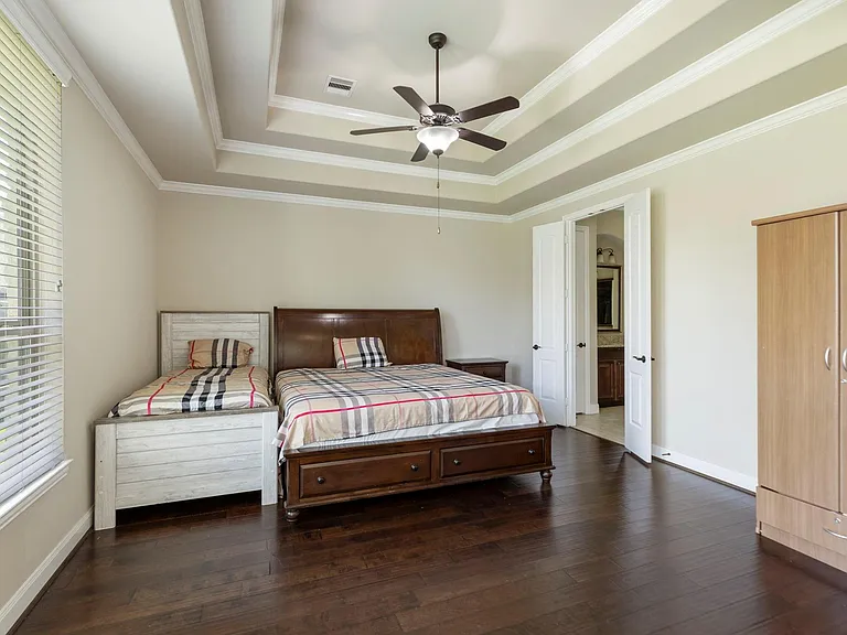 9739 Reston River Ln — Photo 28