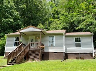 233 Red Pole Hollow Dr, Bassett, VA 24055
