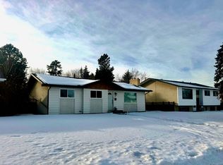 6 Manor Dr, Spruce Grove, AB T7X2G1