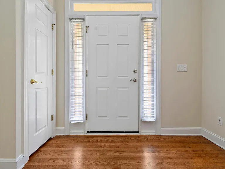 7615 Quail Park Dr — Photo 5