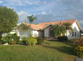 5981 Rachele Dr, Sarasota, FL 34243