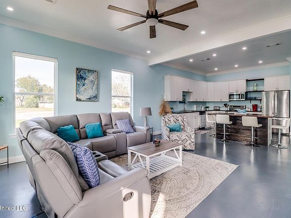 5th image of 306 Cowan Rd