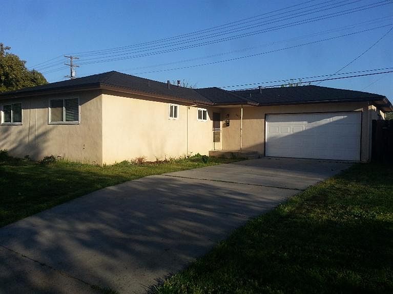 1st image of 4879 E Carmen Ave