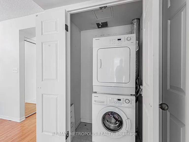 7 Carlton St #601 — Photo 21