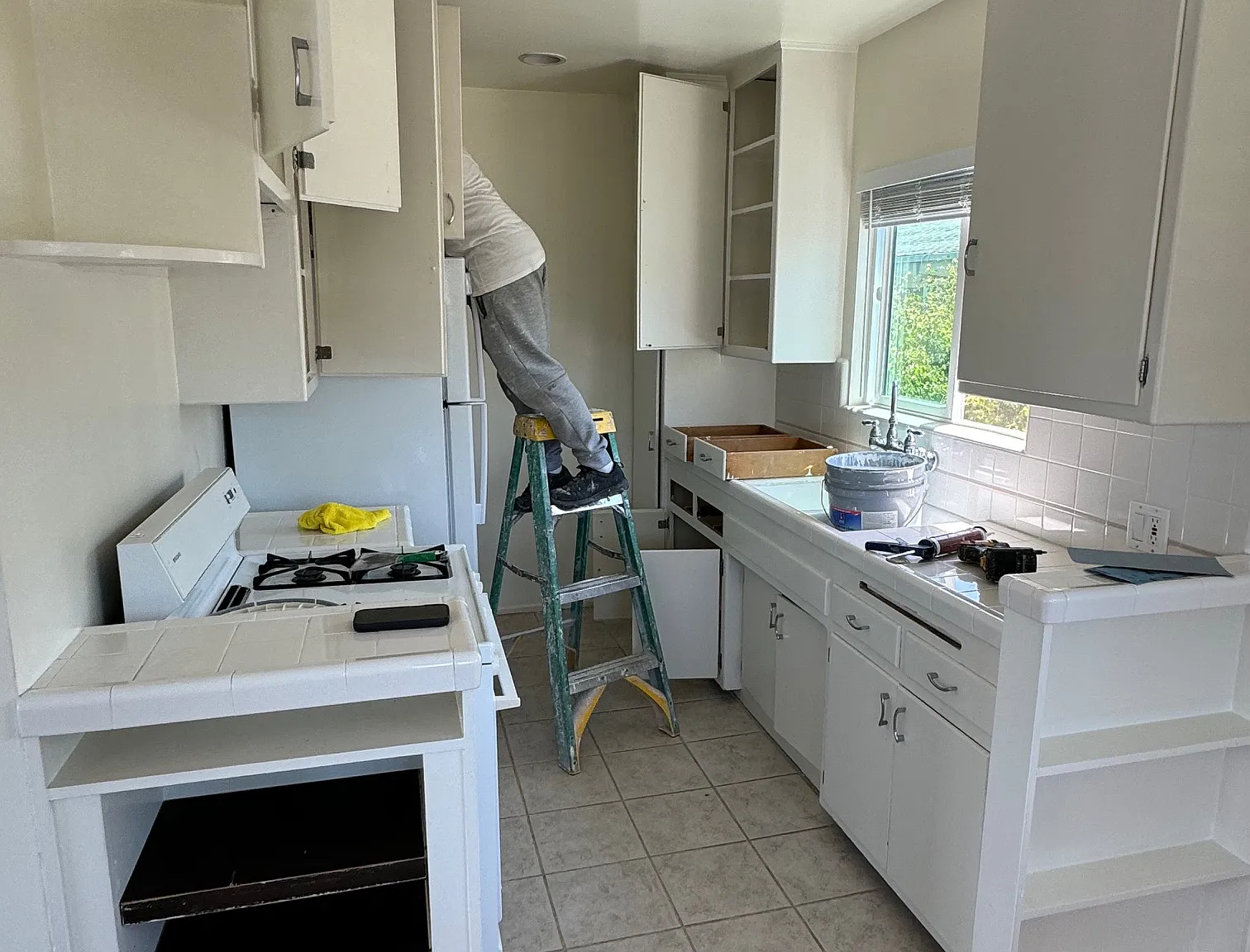 1 bed, 850 sqft, $2,750 — Photo 3