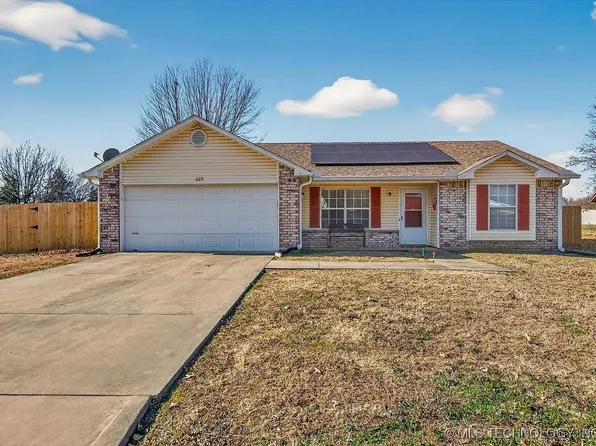 629 S Moore Ave, Dewey, OK 74029