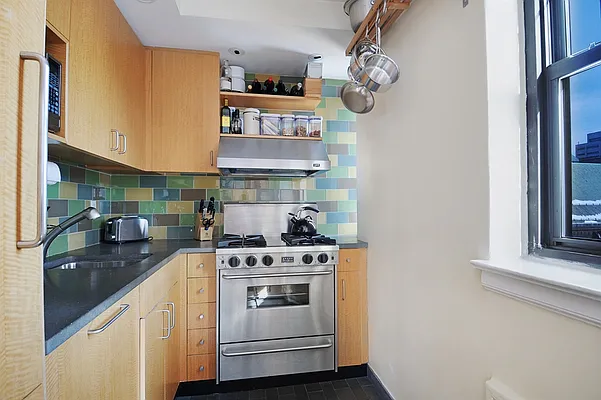 Sold by Corcoran | media 13