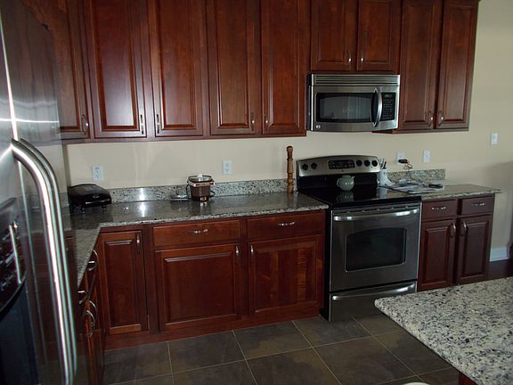 4th image of 13232 Lakeshore Dr Unit L-202