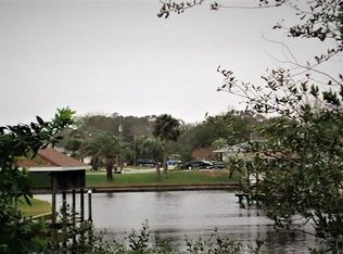1 Conway Ct, Palm Coast, FL 32137
