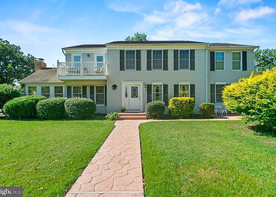 1st image of 2053 Kurtz Ave