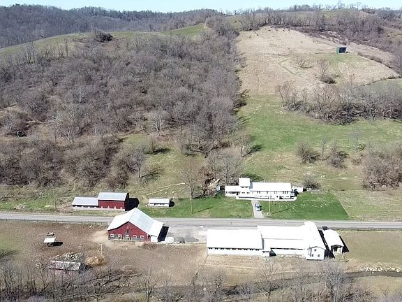 2nd image of 53405 Calais Rd