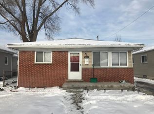 953 E Annabelle Ave, Hazel Park, MI 48030