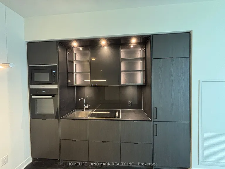 11 Yorkville Ave #5006 — Photo 6