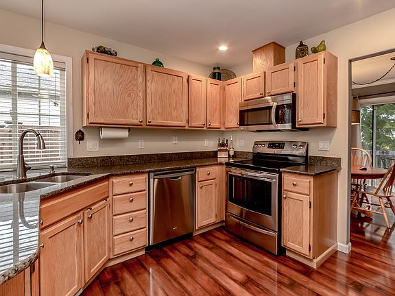 3rd image of 3405 49th St NE