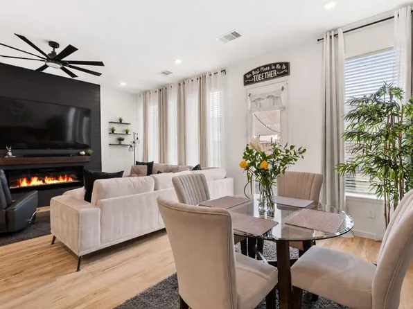 641 Royal Arch Dr, Conroe, TX 77304