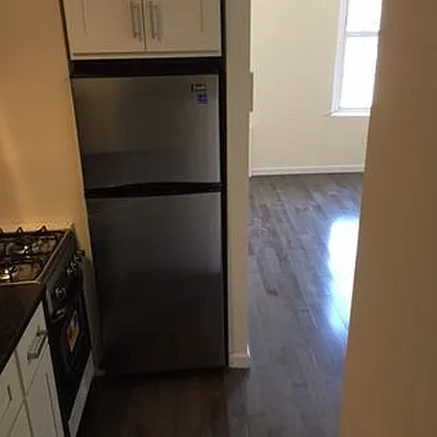 Rented by Reliance Realty Partners LLC  | media 6