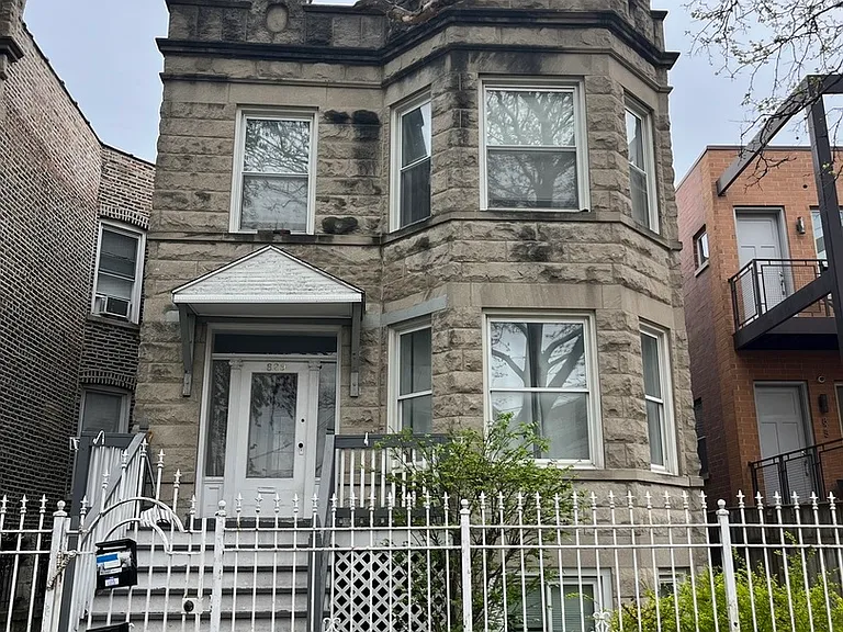 829 N Richmond St #2 — Photo 1