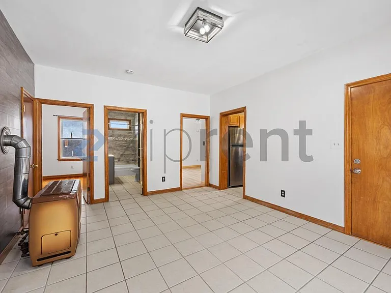 544 Plymouth Ave #3 — Photo 6