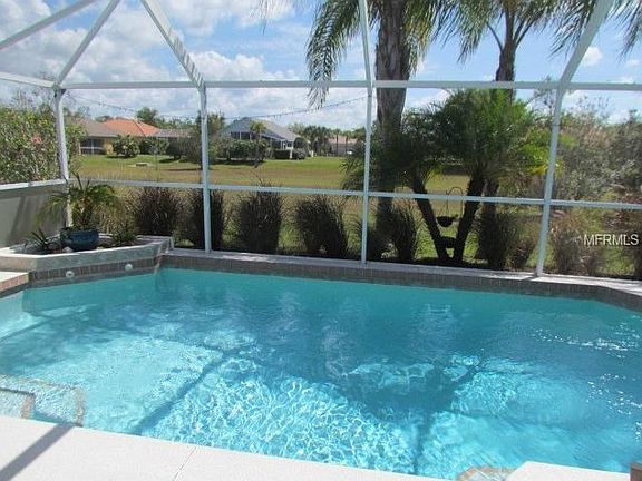 3rd image of 166 Coco Palm Dr