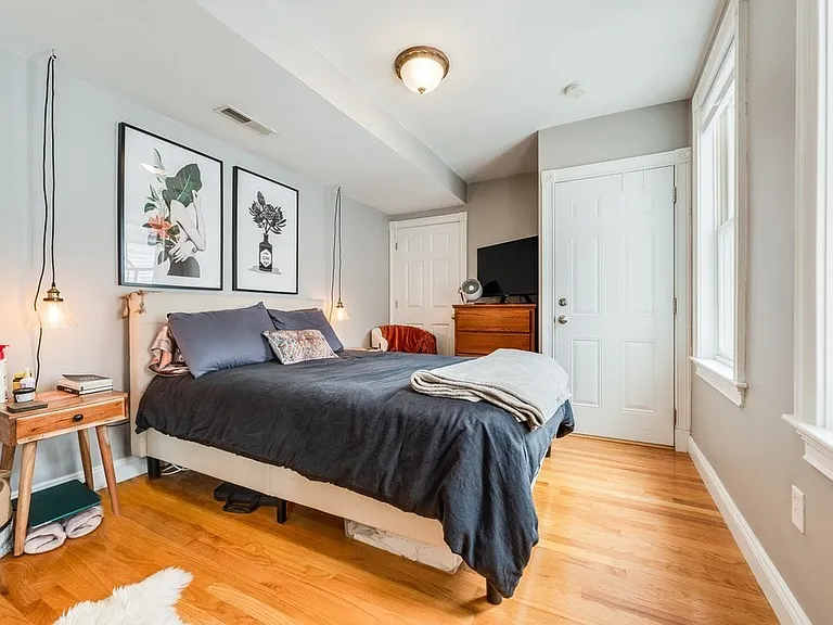 65 Baldwin St #2 — Photo 9