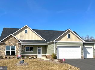 133 Glenaire Rd, Bunker Hill, WV 25413