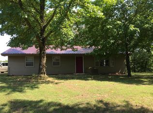 8040 Champion City Rd, Gerald, MO 63037