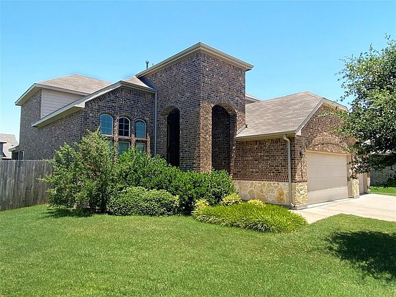 2nd image of 4416 Cypress Lake Ct
