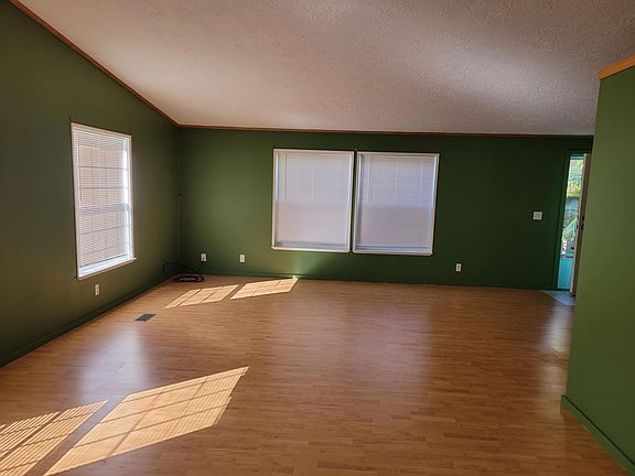 3rd image of 3050 SE Dune Ave