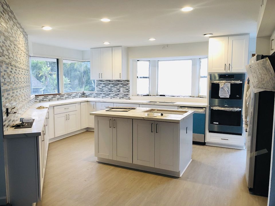 2nd image of 118 Alta Mesa Dr