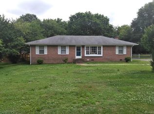 4039 Clodfelter Dr, North Chesterfield, VA 23237