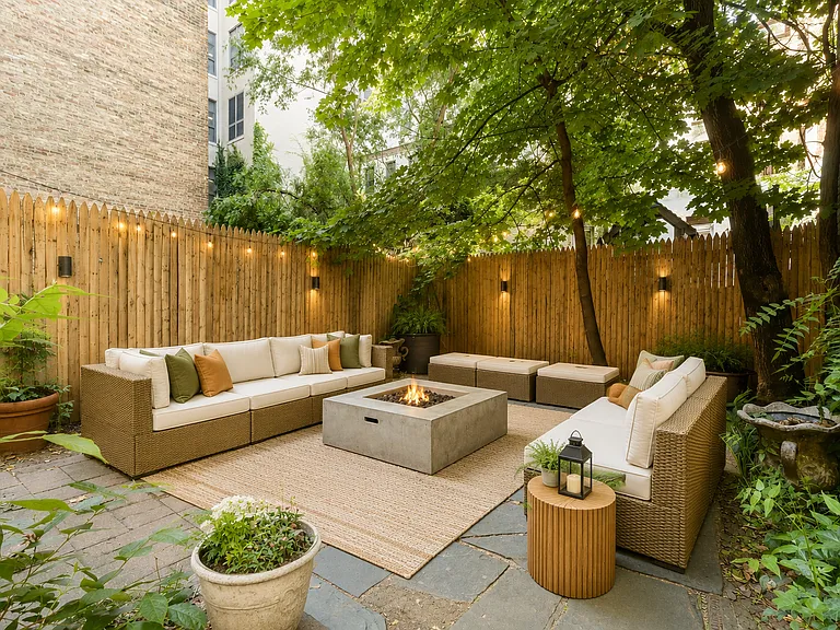 262 W 25th St #1 — Photo 11