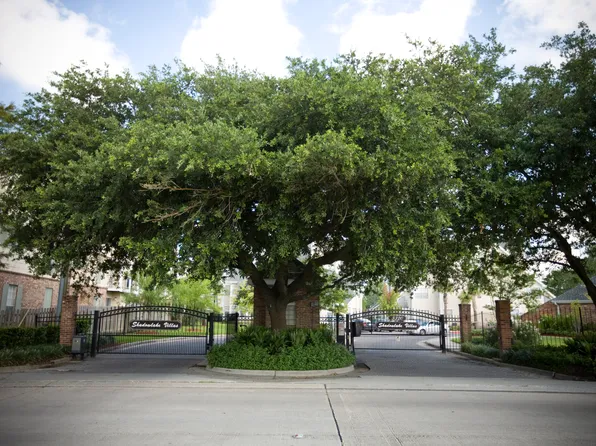 Shadowlake Villa Apartments