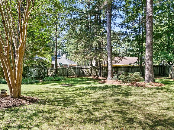 5th image of 131 Harbor Rd