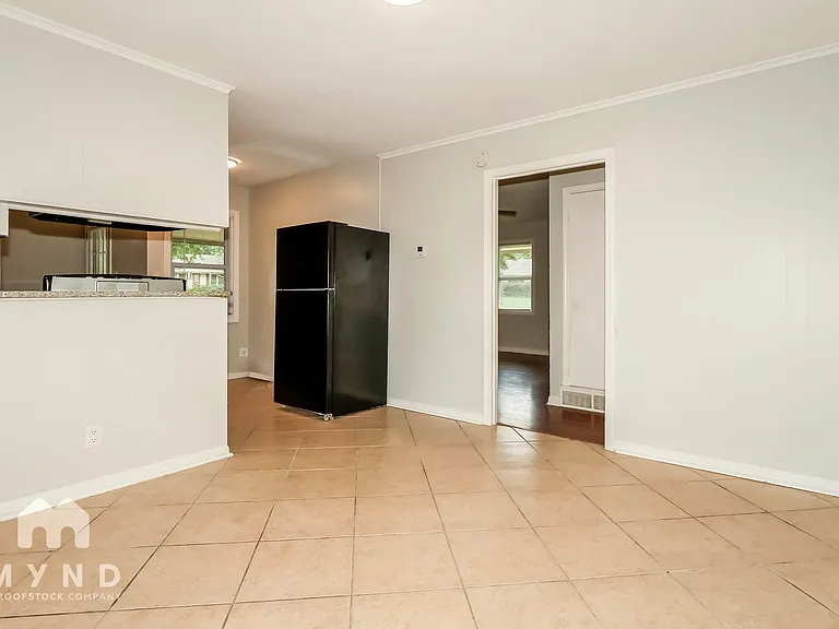 8206 Whitehead Dr — Photo 8