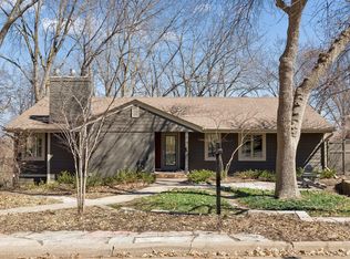 590 Montcalm Pl, Saint Paul, MN 55116