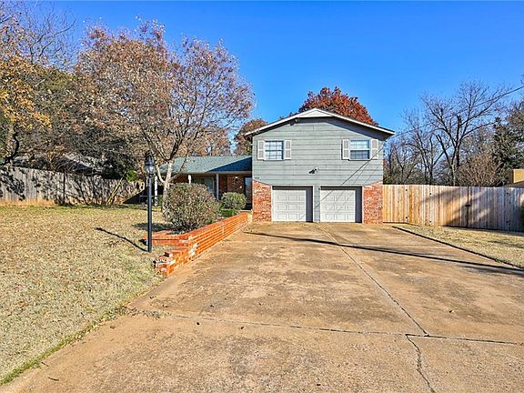2nd image of 2526 N Moulton Dr