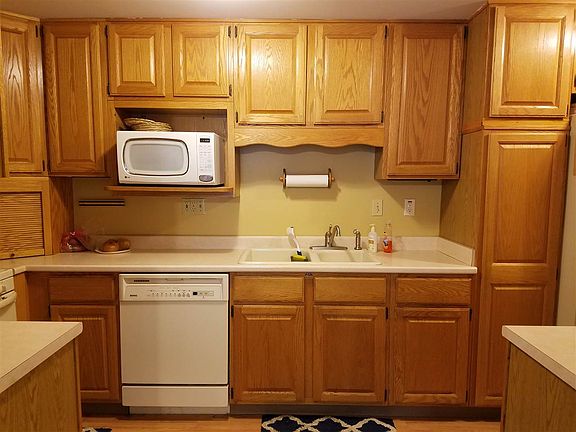 5th image of 7531 Kern Valley Dr