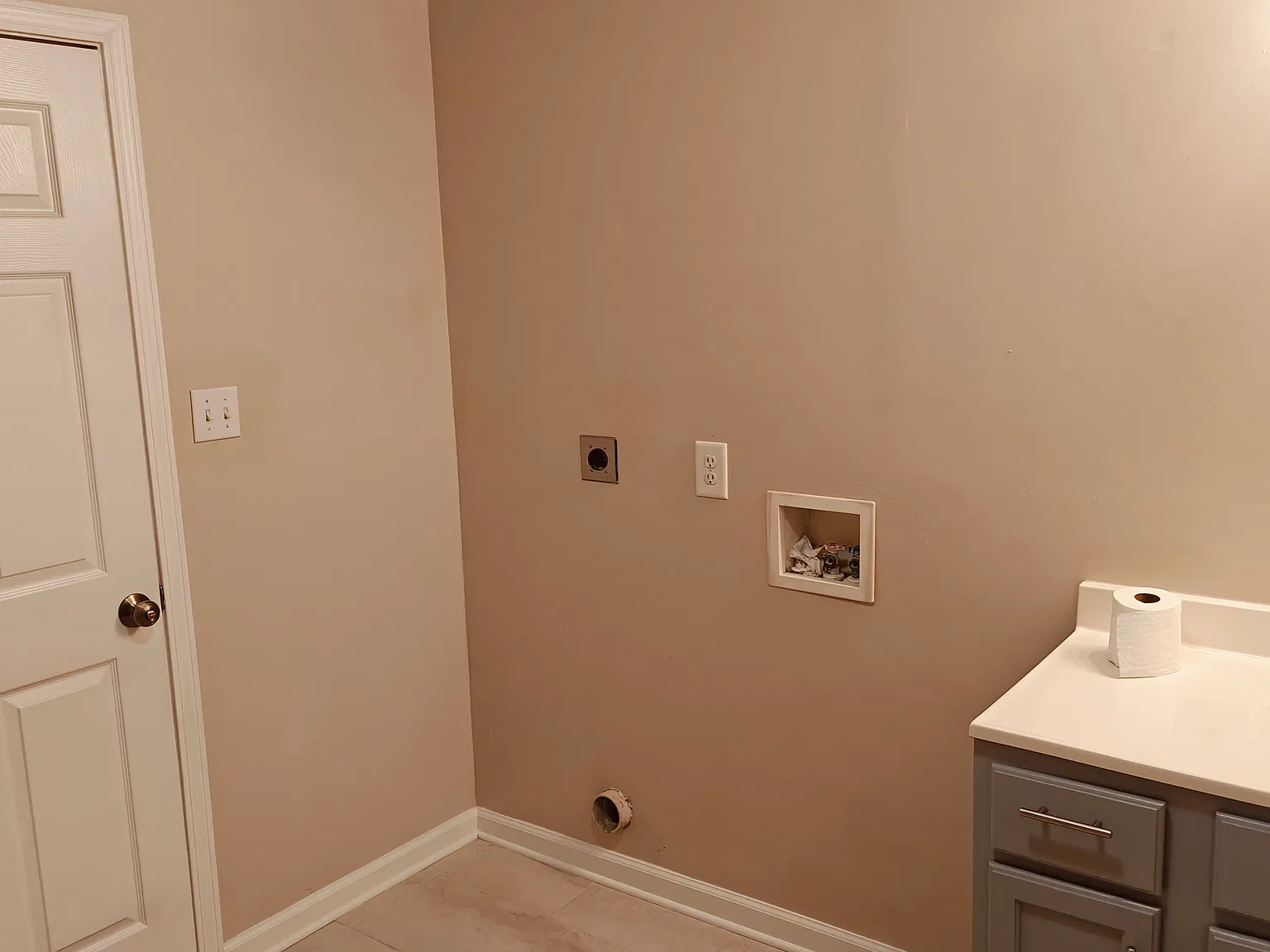 2 bed, 860 sqft, $1,100 — Photo 3