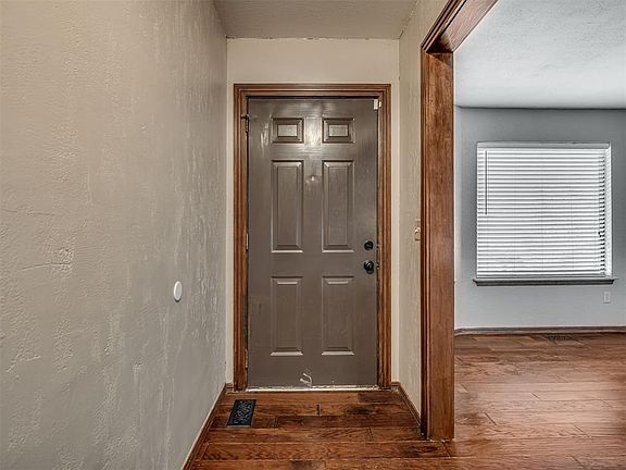 4th image of 11124 Ashford Dr