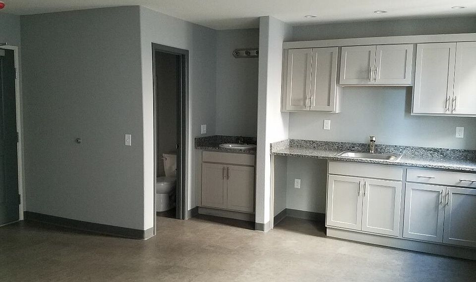 2nd image of 223 N 9th St APT 204
