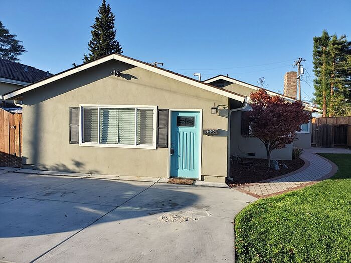 1st image of 913 Toyon Ave