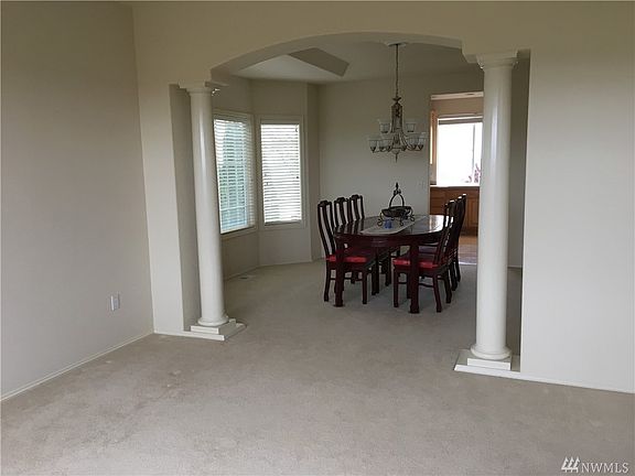 5th image of 10006 181st Avenue Ct E