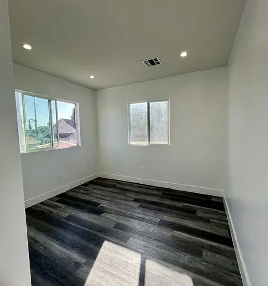789 E 41st Pl — Photo 10