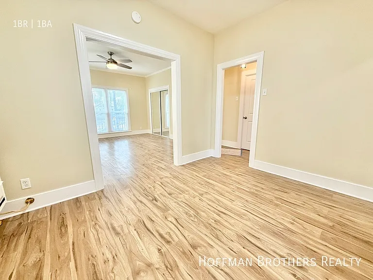 1022 N Berendo St #3 — Photo 5