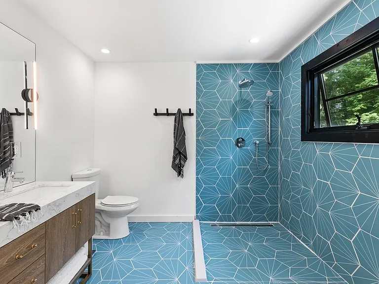 13 Dinah Rock Rd — Photo 8