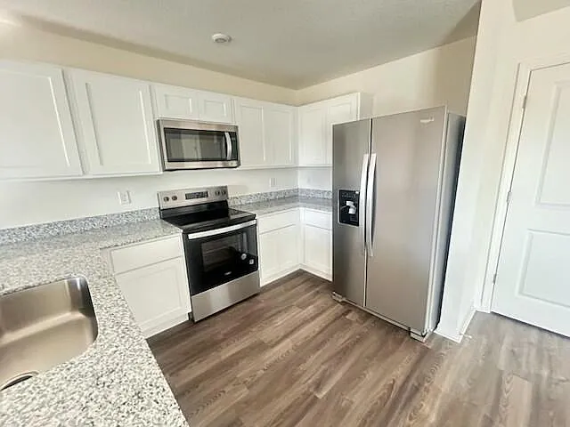 1252 Stone Ridge Cir — Photo 9