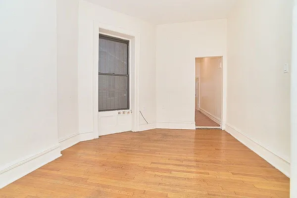 Rented by Living New York | media 10