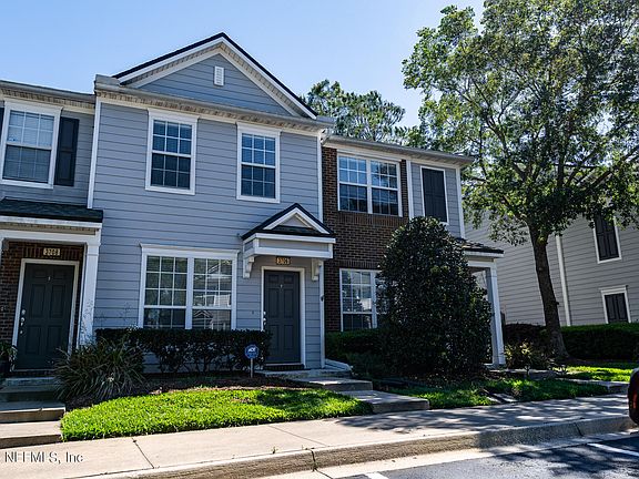 2nd image of 3706 SUMMERLIN Lane E