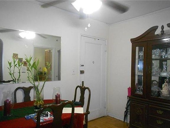 4th image of 470 N Broadway APT B1