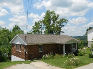205 Bailey Ln, West Liberty, KY 41472